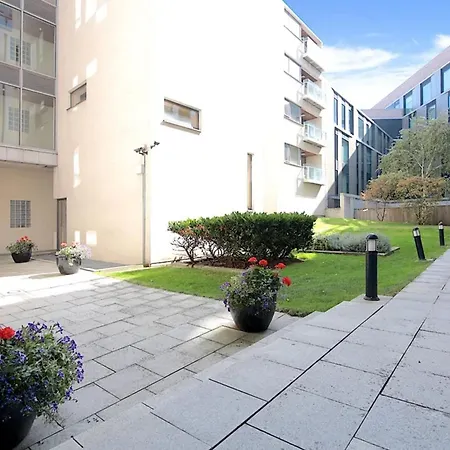 Central Apartment At Hyde Court, Dublin 2 * ダブリン